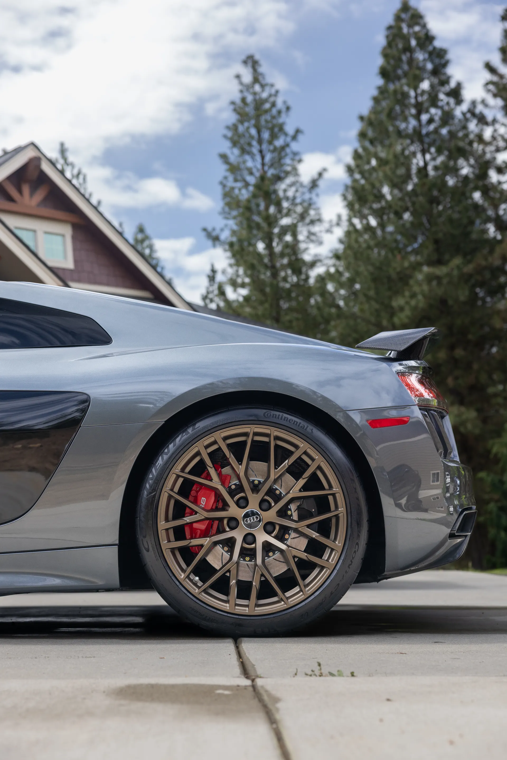 Audi R8 V10 - Photo 1