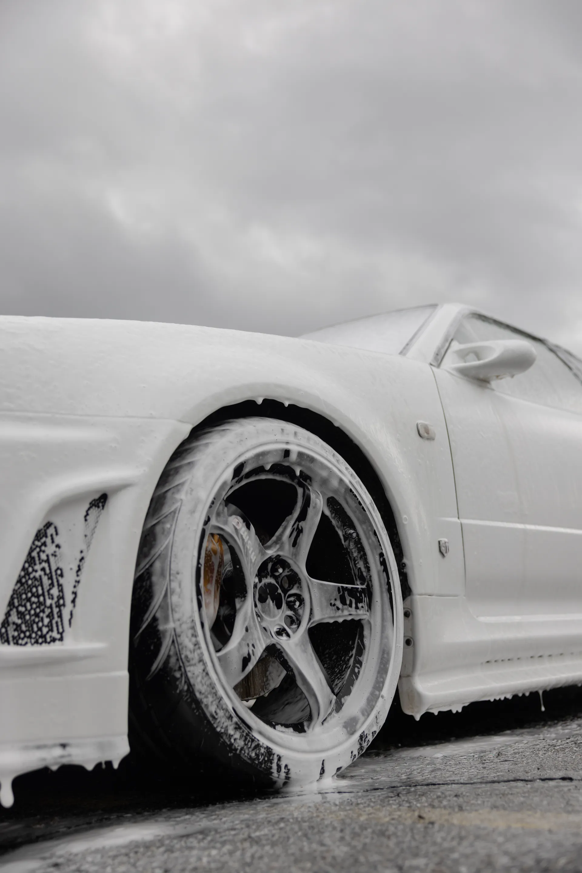 R34 GT-R NISMO V-Spec - Photo 1