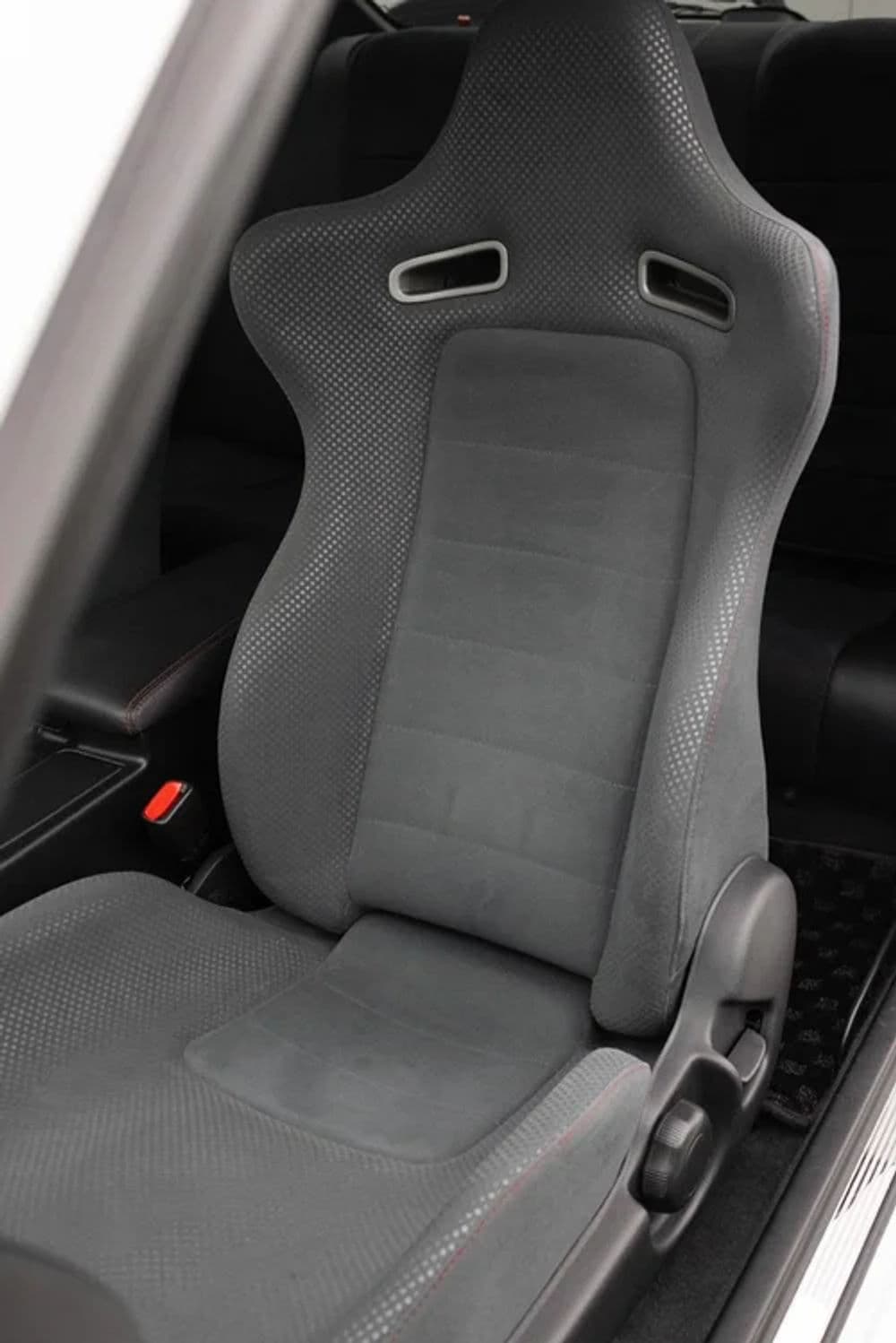 Gallery photos for R34 GT-R NISMO V-Spec: Image #13